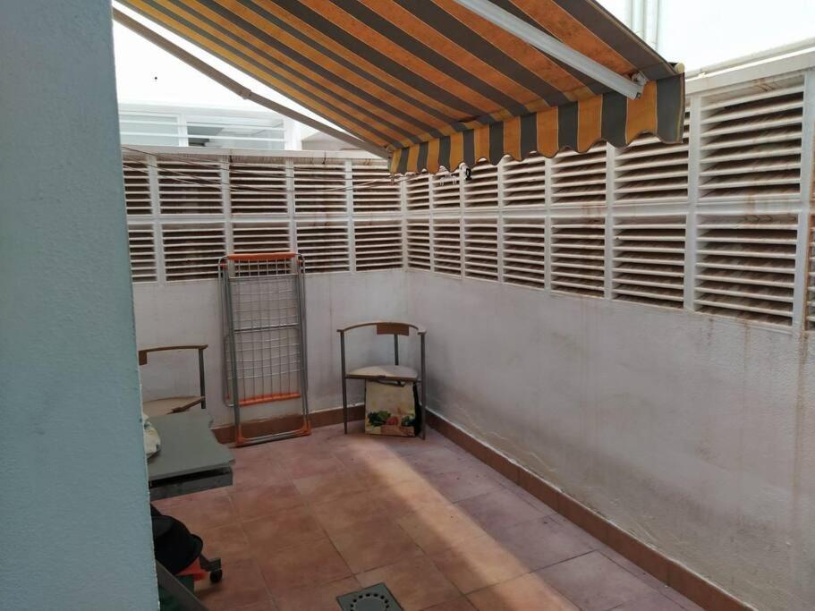 Bajo Puerta De Alcazaba Apartment Retamar  Ngoại thất bức ảnh
