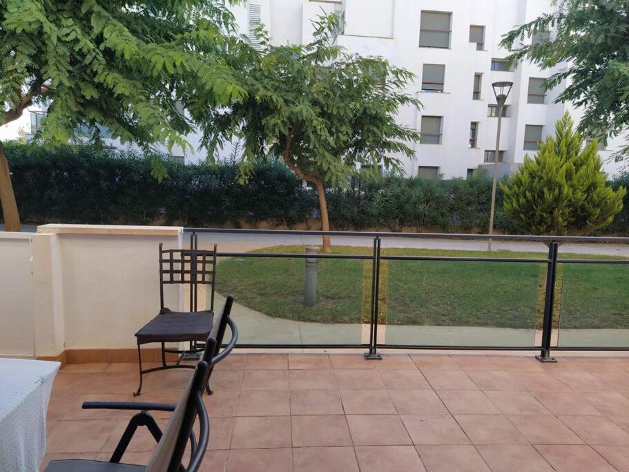 Bajo Puerta De Alcazaba Apartment Retamar  Ngoại thất bức ảnh