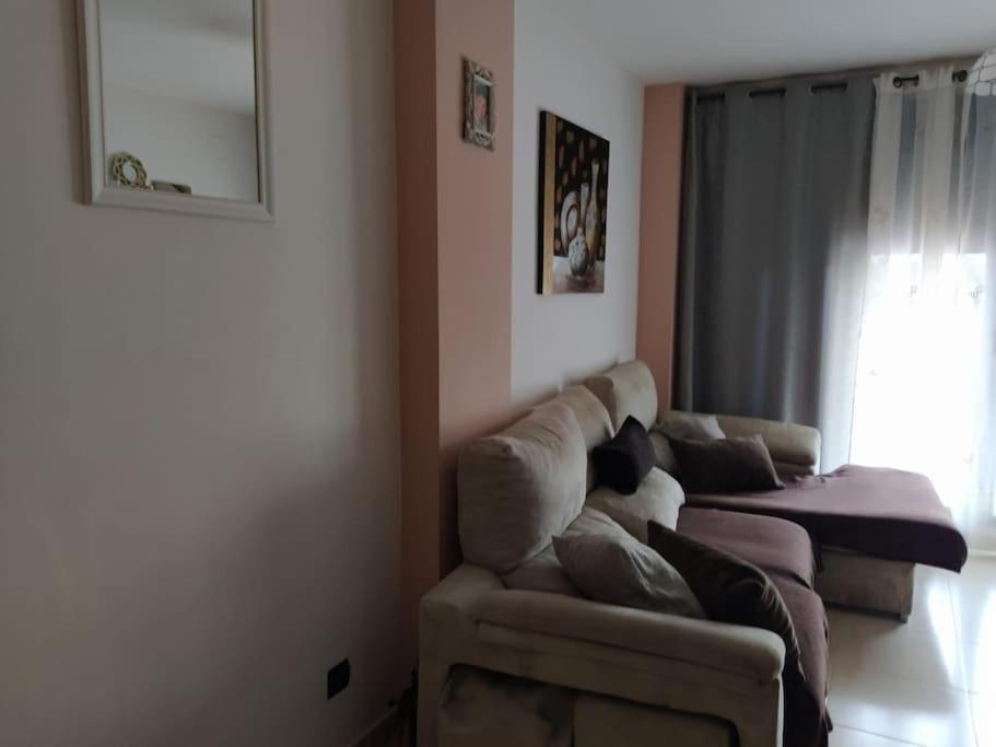 Bajo Puerta De Alcazaba Apartment Retamar  Ngoại thất bức ảnh