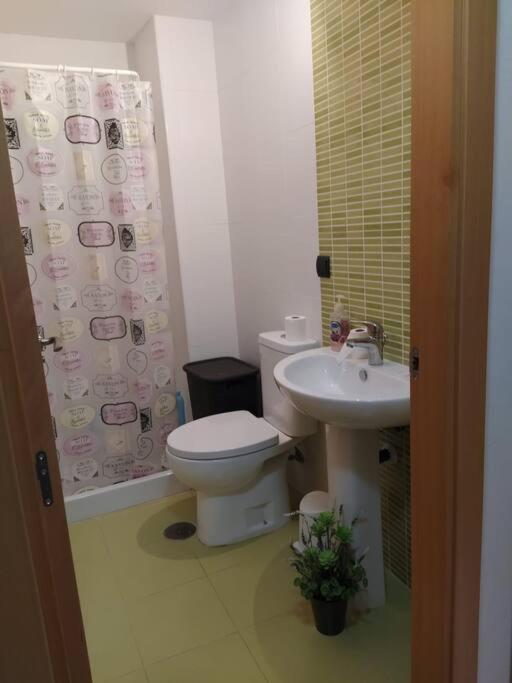 Bajo Puerta De Alcazaba Apartment Retamar  Ngoại thất bức ảnh