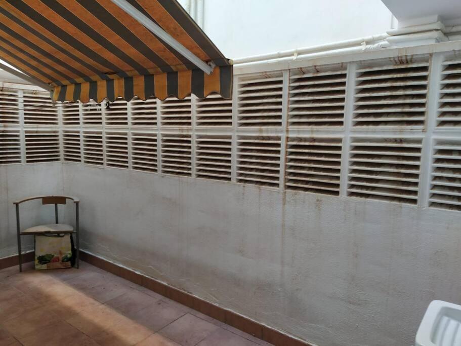 Bajo Puerta De Alcazaba Apartment Retamar  Ngoại thất bức ảnh