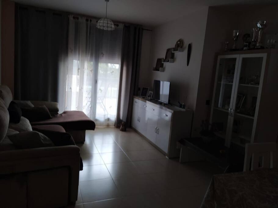 Bajo Puerta De Alcazaba Apartment Retamar  Ngoại thất bức ảnh
